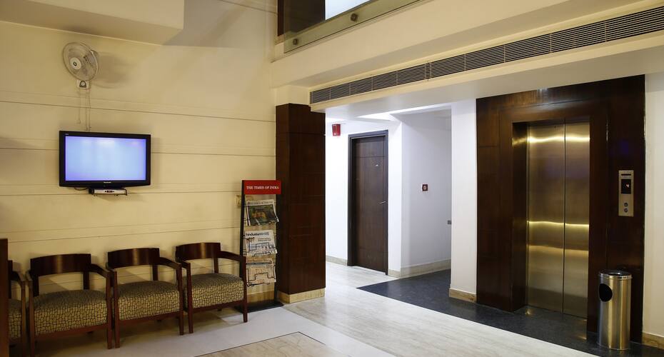 Hotel The Fables, New Delhi 4